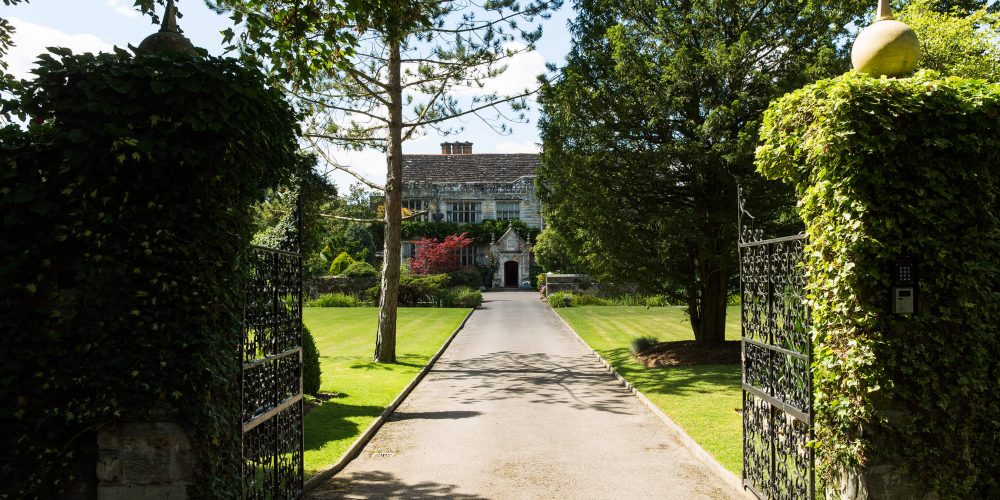 Smallfield Place — wedding venue in Smallfield, surrey (rated 5.0 from 8 reviews)