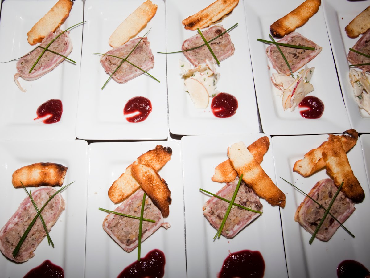 Dine In Style Caterers — wedding caterer in London, Essex, Kent, Liverpool (photo 4 of 8)