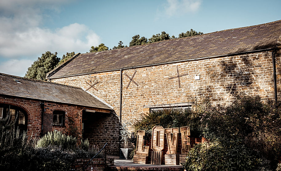 The courtyard — Dodmoor House — wedding venue in Northampton, Northamptonshire
