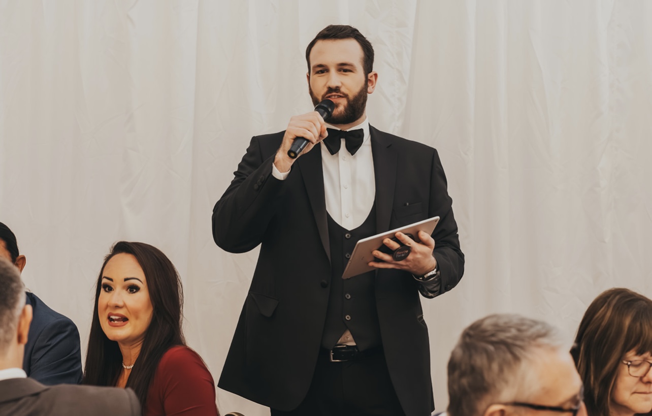 Revilo Twist Magic — wedding entertainment in Northampton (photo 5 of 8)