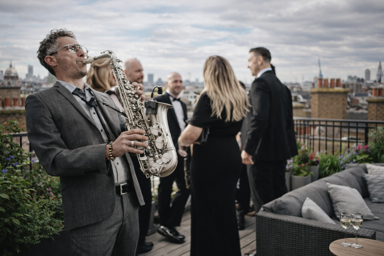 Carlo Saxophonist — wedding music in Cardiff (photo 5 of 8)
