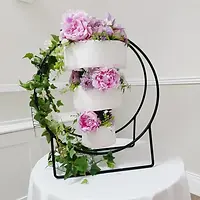 Gorgeous Gem's Bakery — wedding cake in Redhill, Surrey (photo 2 of 8)
