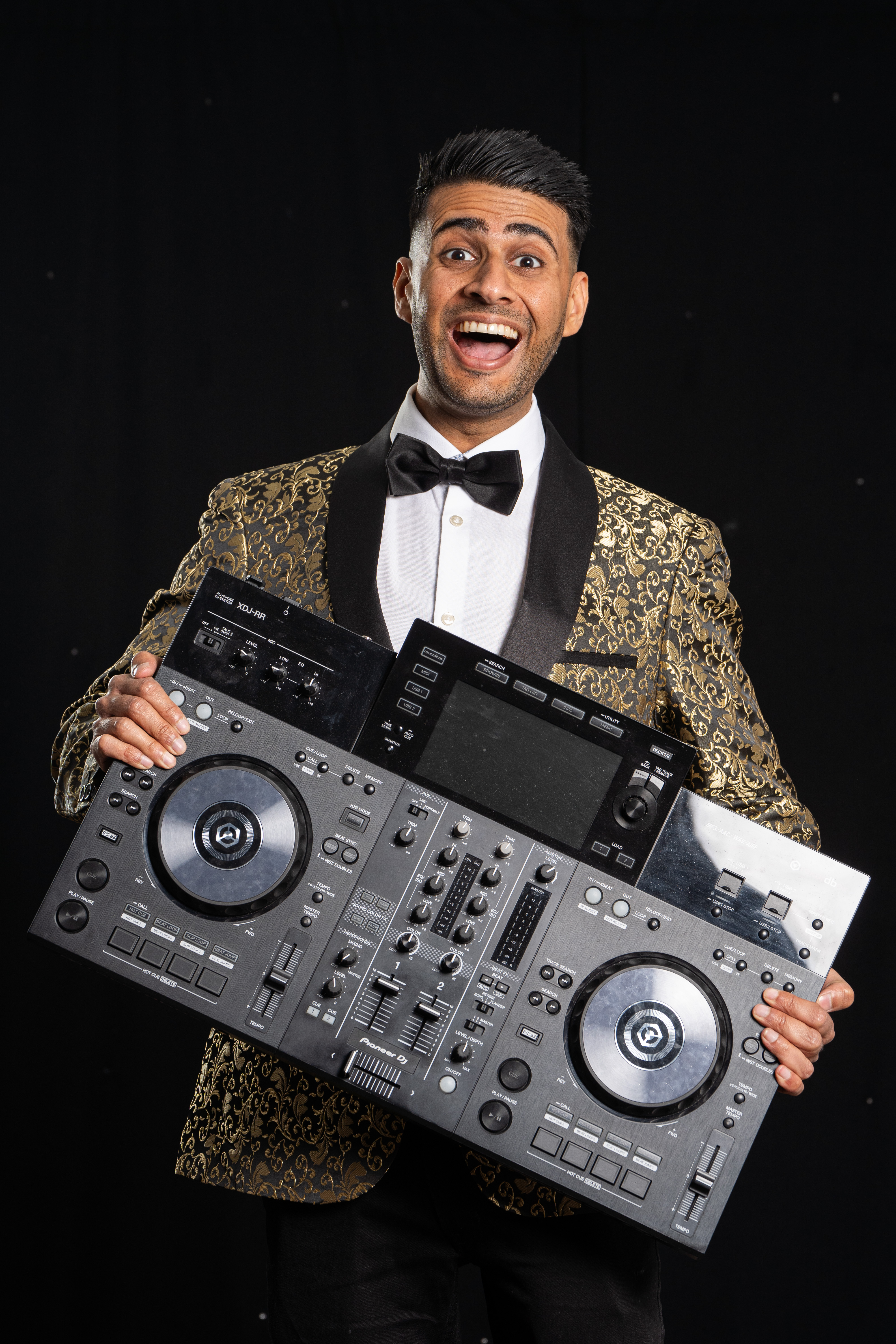 Masti Music — wedding dj in London (photo 4 of 8)