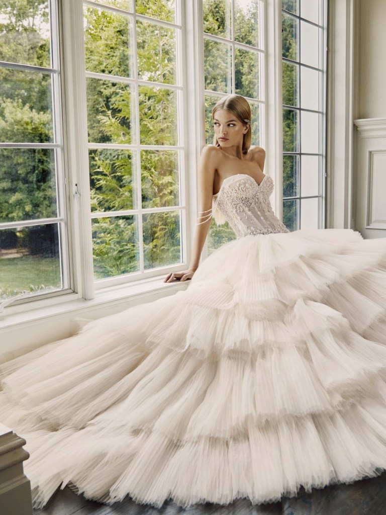 Sarah Swain Hair & Makeup Artist — wedding hair makeup in Great Rybrugh, Norfolk (photo 6 of 8)