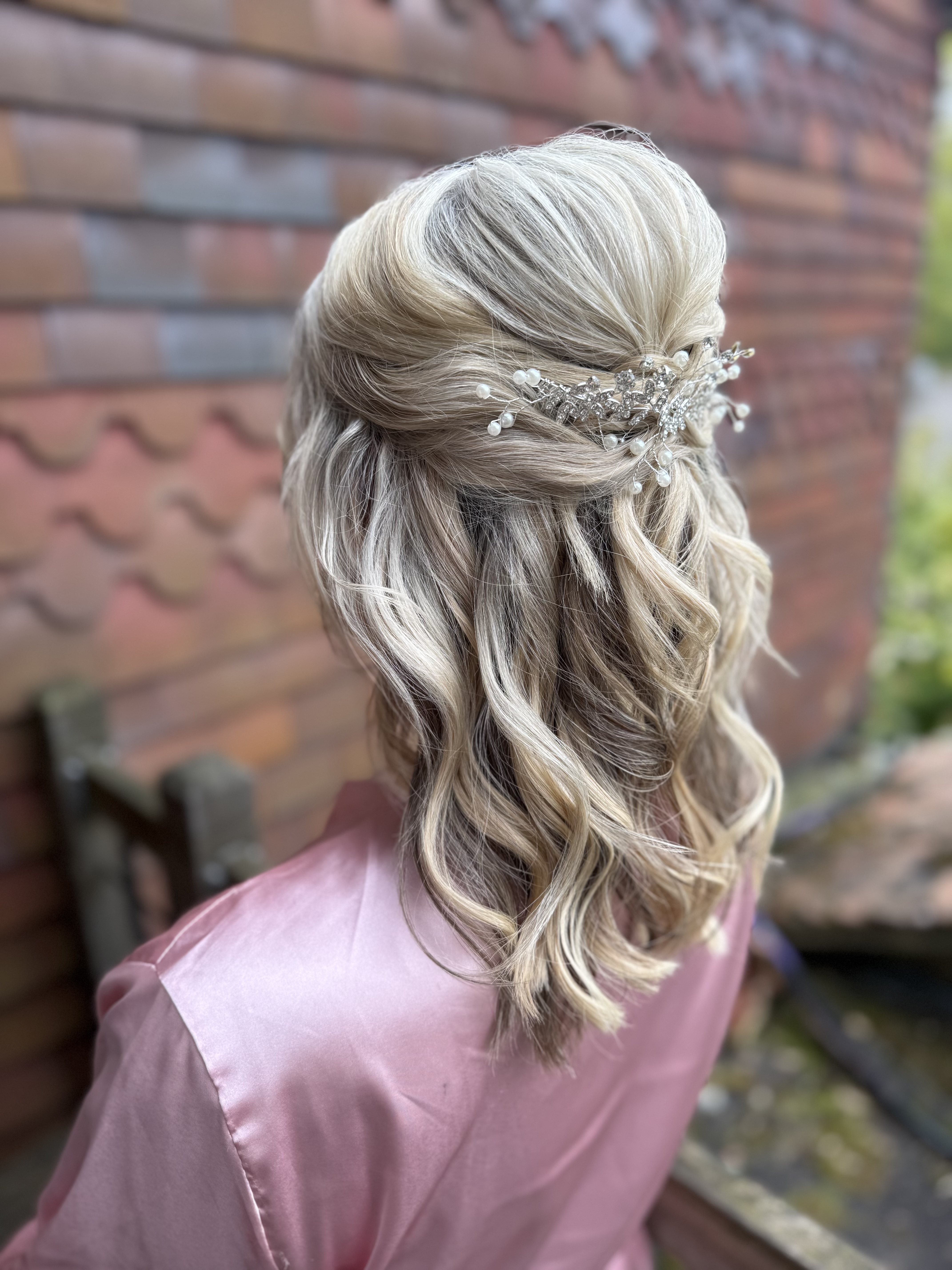 Hair & Makeup by Georgia — wedding hair makeup in Hemel Hempstead , Hertfordshire (photo 6 of 8)