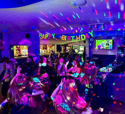 The Party Guys — wedding dj in Shrewsbury, Shropshire (photo 8 of 8)