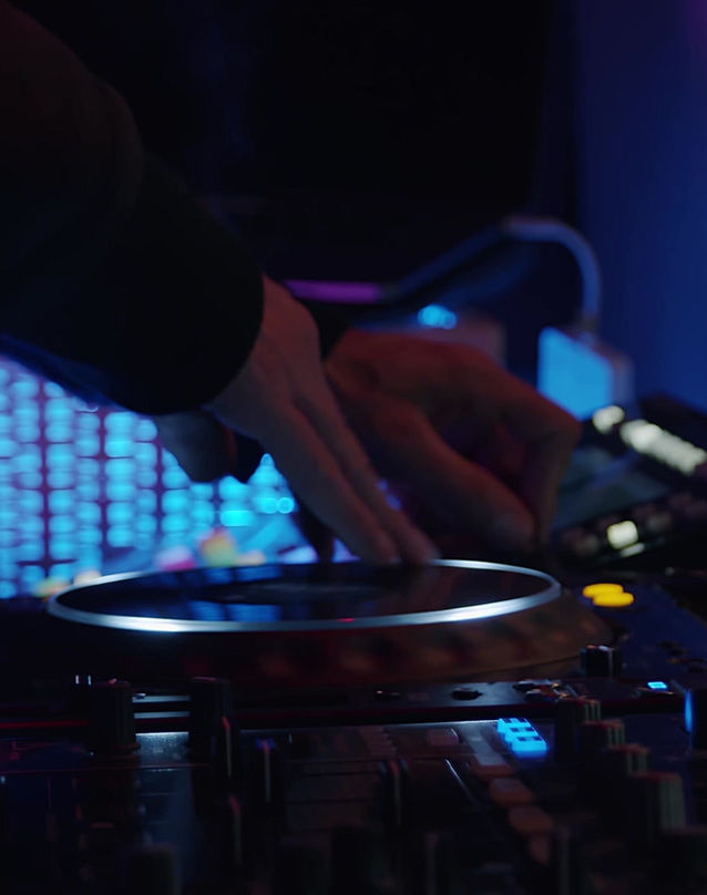 The Party Guys — wedding dj in Shrewsbury, Shropshire (photo 4 of 8)