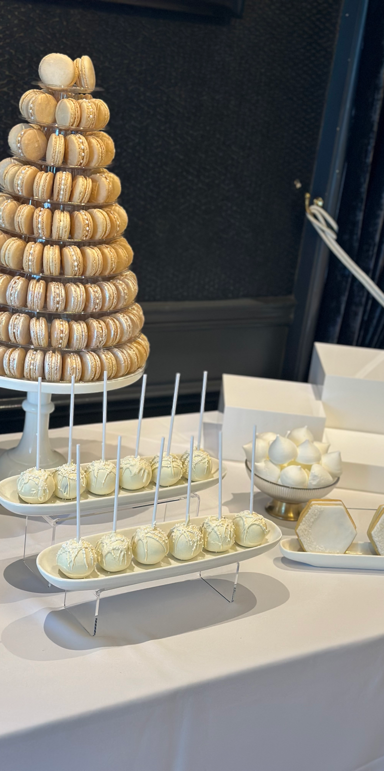 Sweet Little Things — wedding cake in Edinburgh, edinburgh (photo 4 of 8)