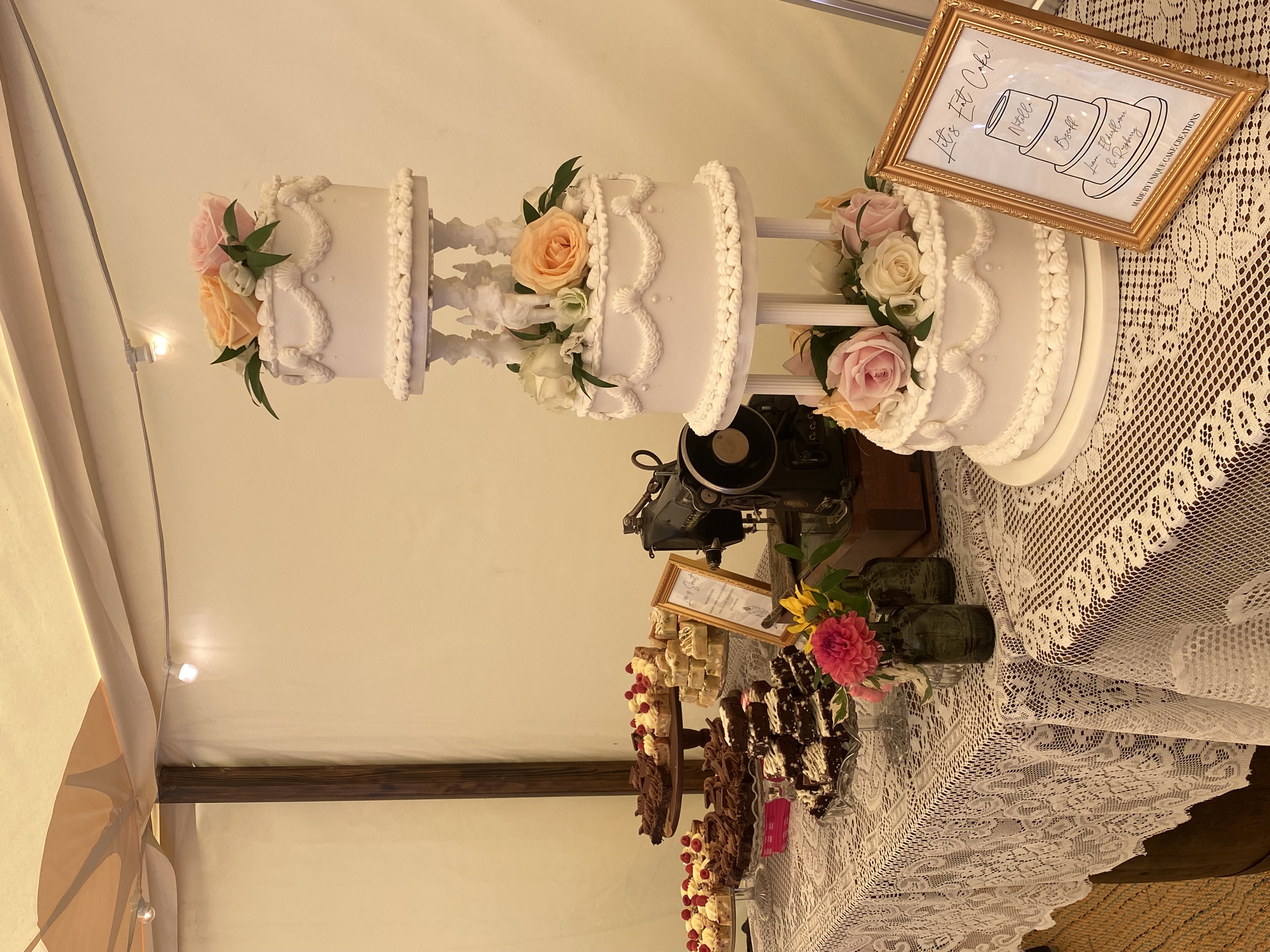 Unique Cake Creations — wedding cake in Folkestone, kent (photo 8 of 8)