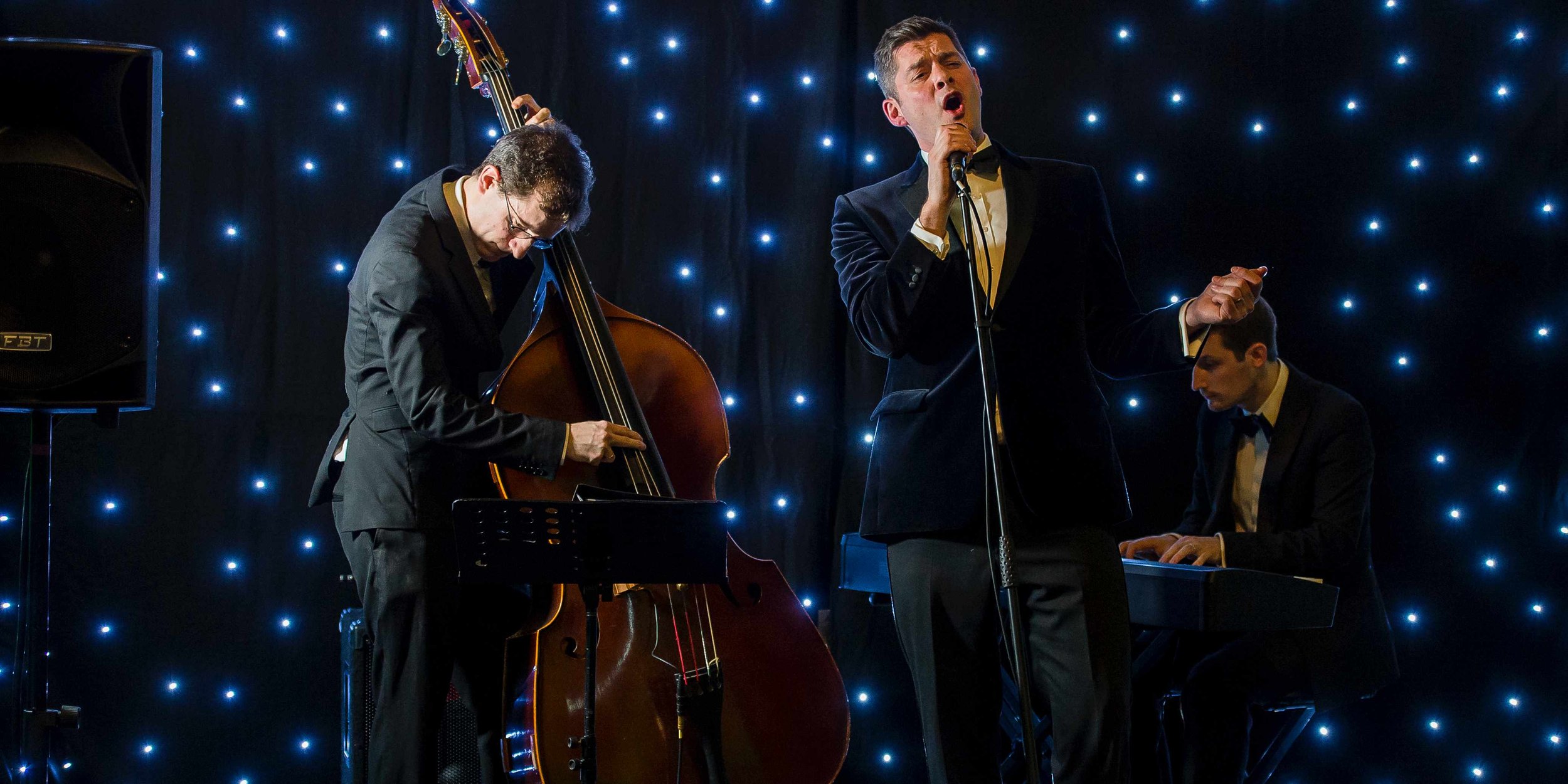 Frankly Jazz — wedding band in Leeds, Yorkshire (photo 3 of 6)