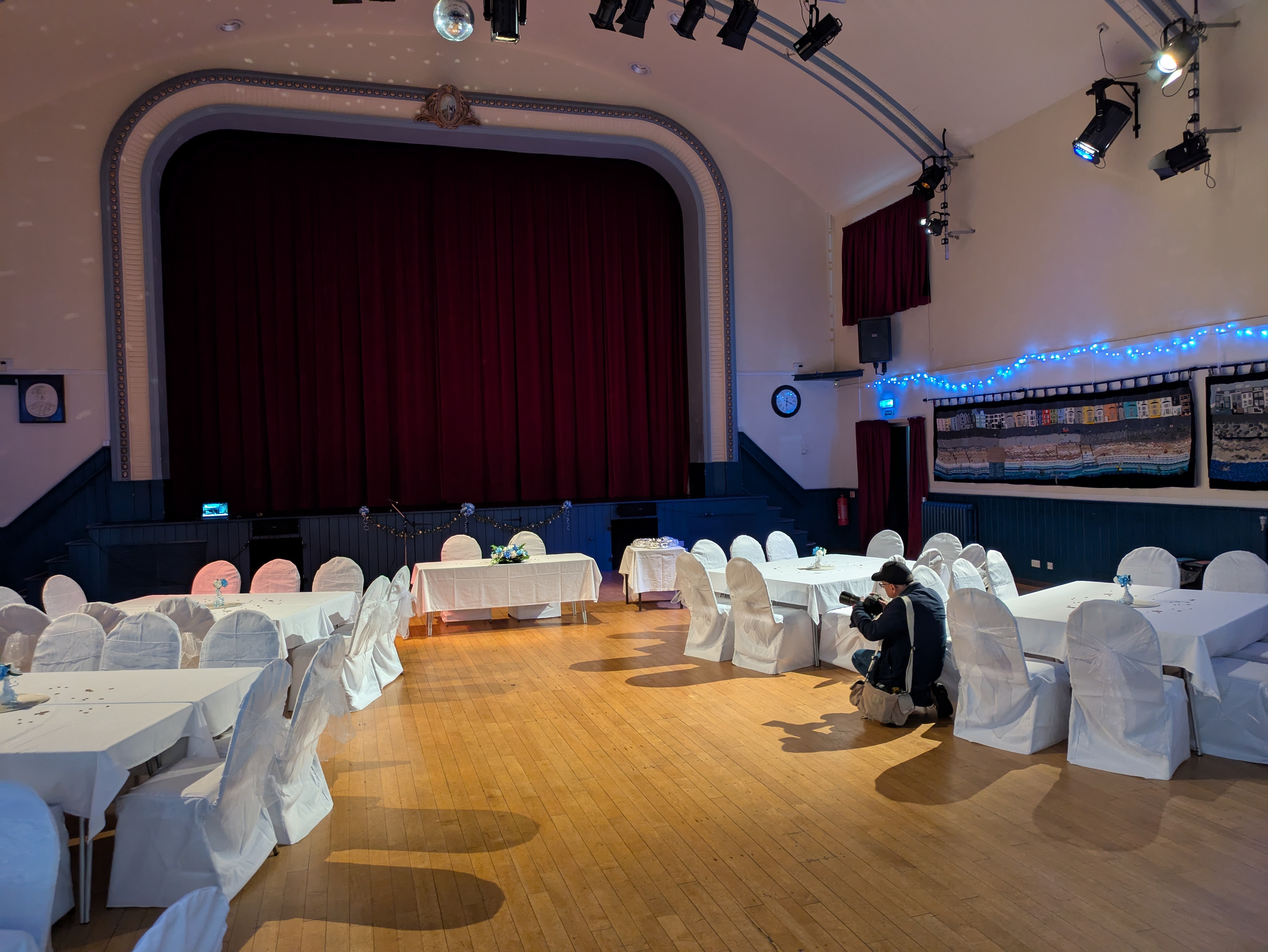 Neuadd Goffa Criccieth Memorial Hall — wedding venue in Criccieth, gwynedd (photo 3 of 8)