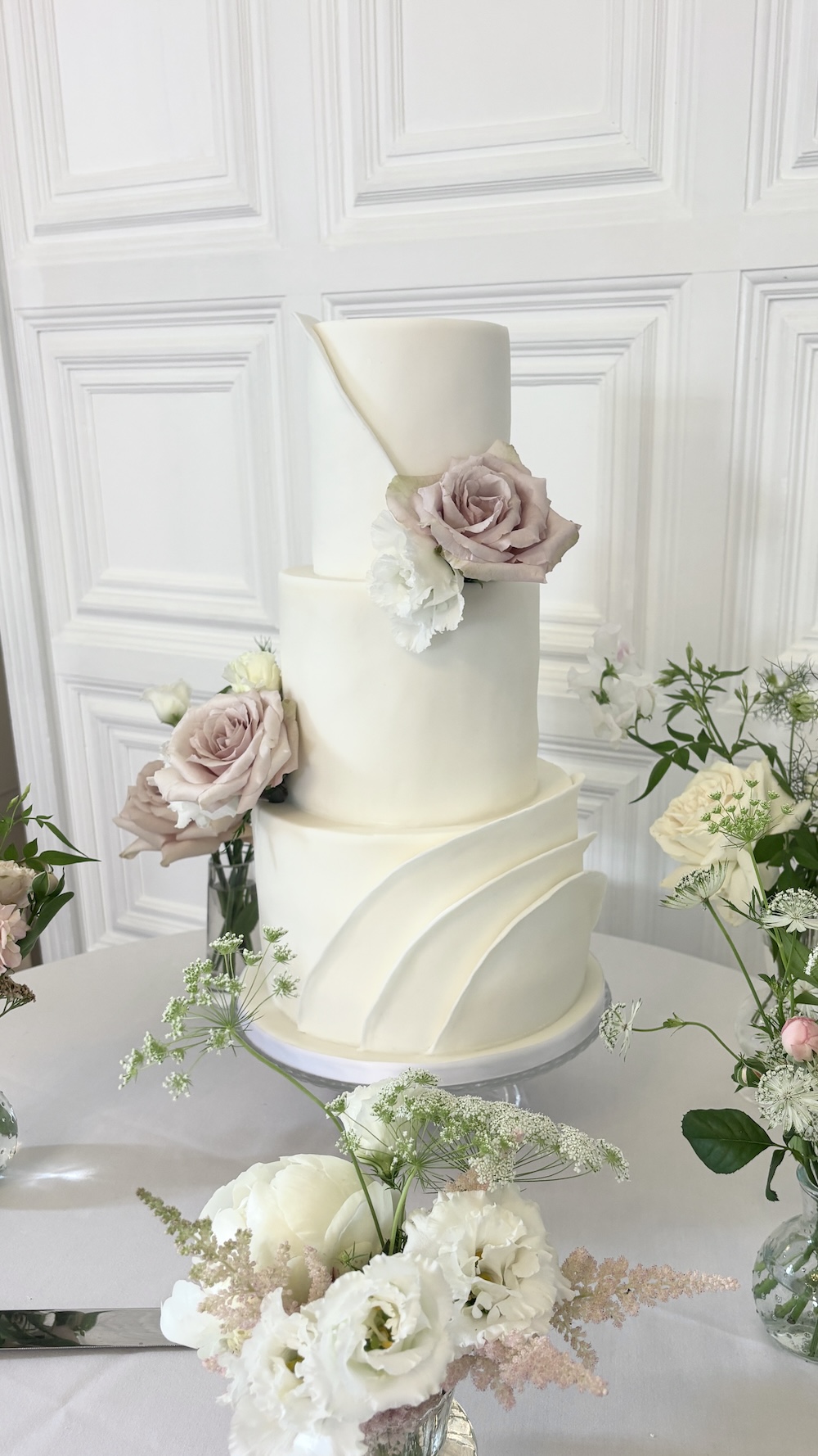 Primrose Cakes — wedding cake in Ipswich, Suffolk (photo 3 of 8)