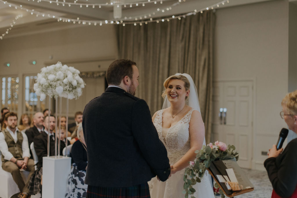 The Celebrant Angel — wedding celebrant in UK (photo 4 of 8)