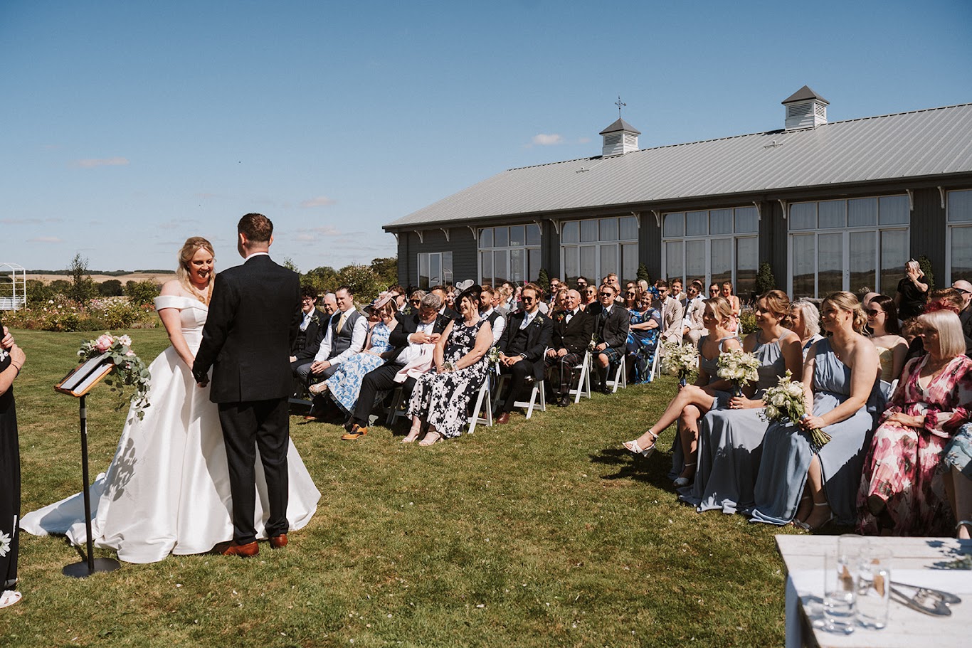 The Celebrant Angel — wedding celebrant in UK (photo 8 of 8)